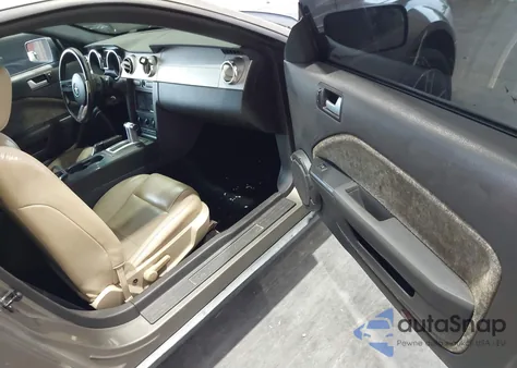 2005 Ford Mustang V6 Deluxe/V6 Premium from USA, damaged, VIN 1ZVHT80N955102411